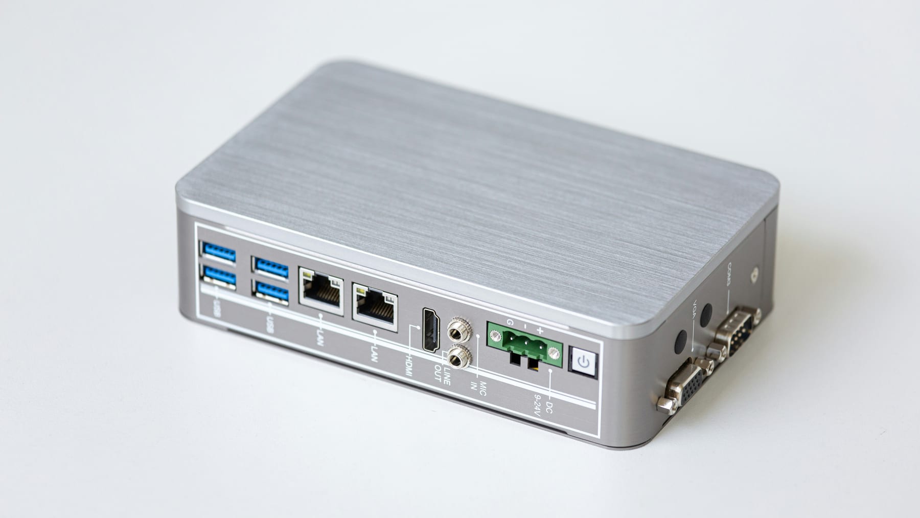 Kompaktes Industrie-Gateway mit LAN-, USB- und seriellen Anschlüssen