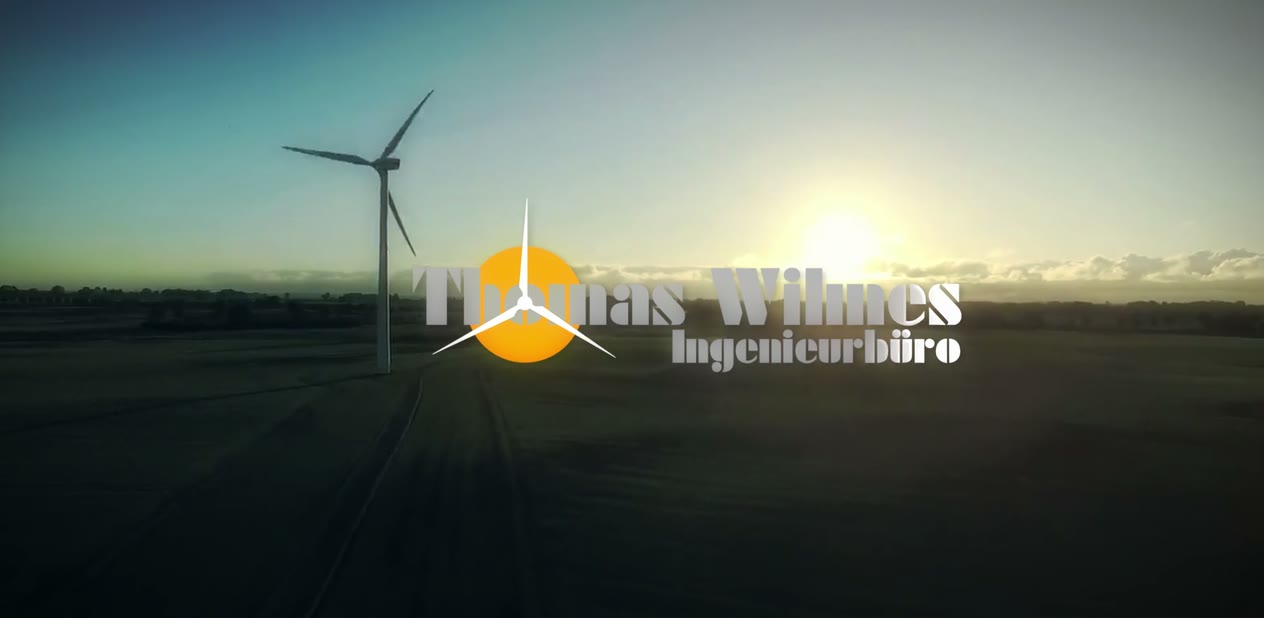 Standbild aus dem Film: Windenergieanlage im Gegenlicht mit dem Logo von Thomas Wilmes Ingenieurbüro